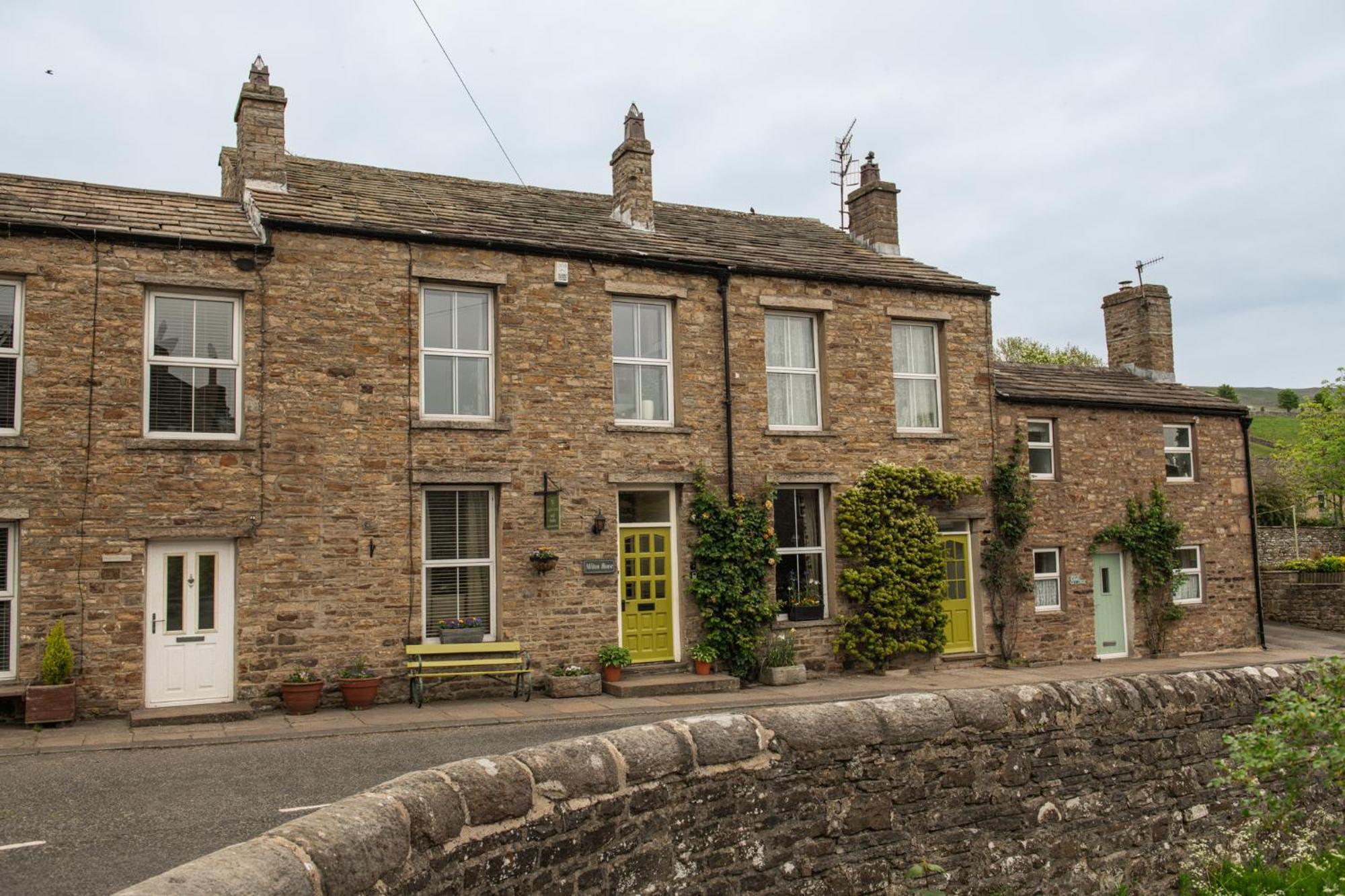 Milton House Studio Apartments Askrigg Exterior foto